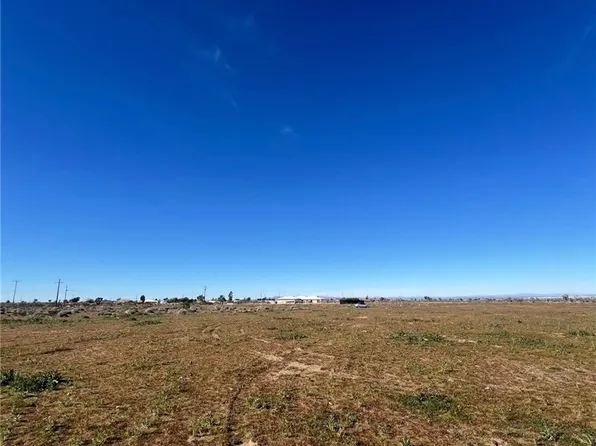 0 Sequoia St, Phelan, CA 92371