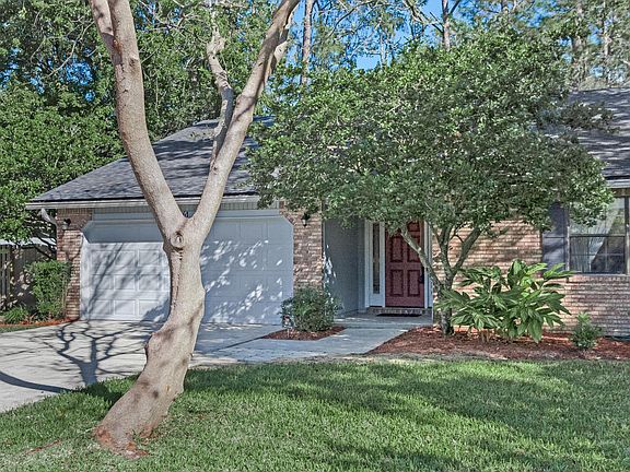 3rd image of 3061 Bridgeview Dr