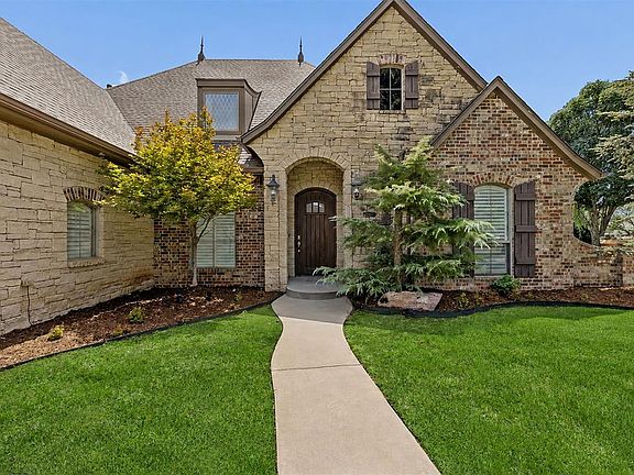 2nd image of 1300 Redbud Ct