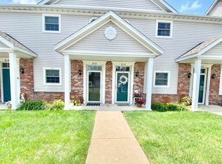 916 W Trailcreek Dr, Peoria, IL 61614