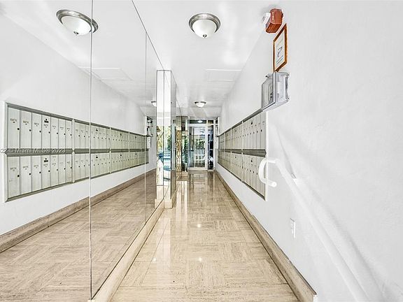 3rd image of 1345 Lincoln Rd APT 1206