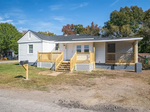 1060 Amelia St, Petersburg, VA 23803
