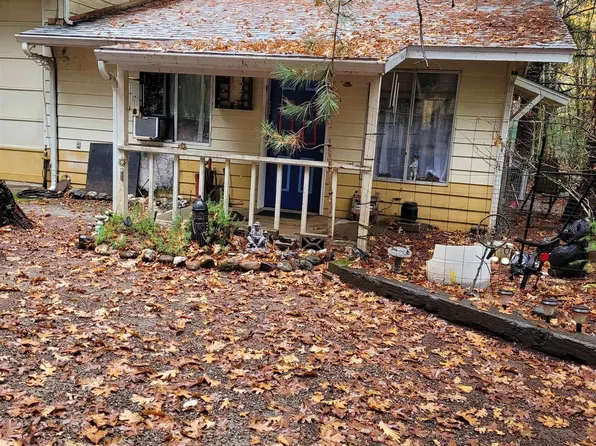 356 White Oak Dr, Cave Junction, OR 97523