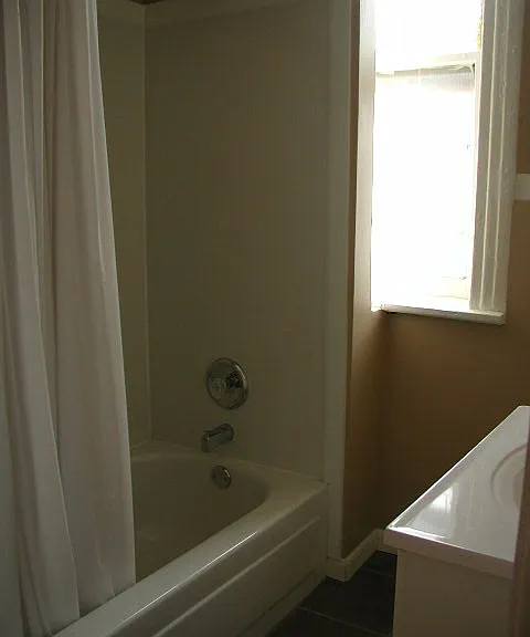 4200 Russell Blvd #2F — Photo 6