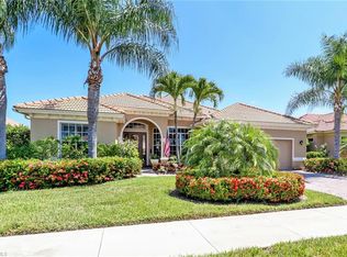 8259 Potomac Ln, Naples, FL 34104