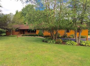 9704 Taylor May Rd, Chagrin Falls, OH 44023