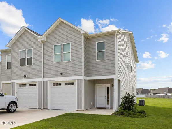127 Pasture Lane #B, Swansboro, NC 28584