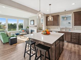 17940 Grantham Ln, Lakeville, MN 55044