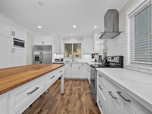 3rd image of 1003 La Ventana Ct