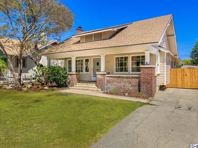 1530 N Holliston Ave, Pasadena, CA, 91104