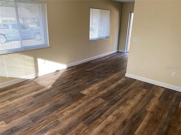 2nd image of 932 Bryan Ct