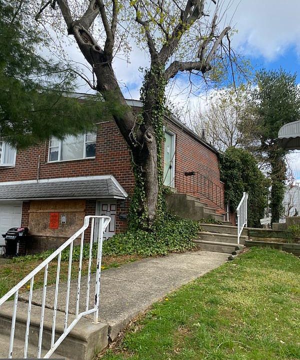 2nd image of 527 Strahle St