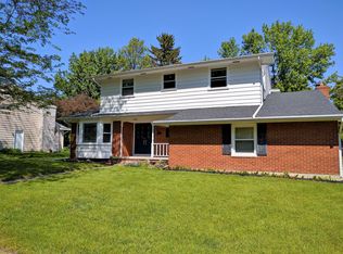 5394 Amber Dr, East Lansing, MI