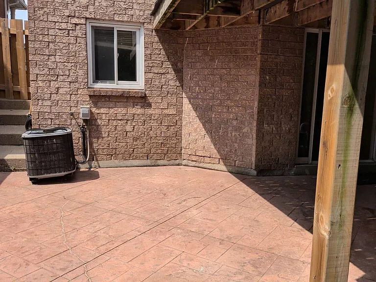 1206 Prestonwood Cres #BASEMENT — Photo 11