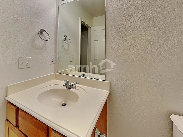 1003 San Antonio Dr — Photo 18