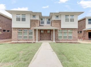 605 W South St #321, Leander, TX 78641
