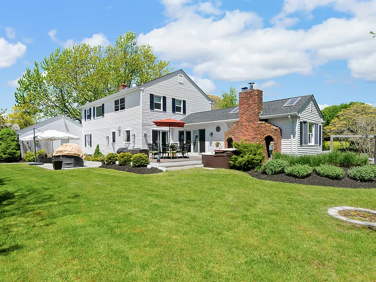 4 Hampton Harbor Rd — Photo 26