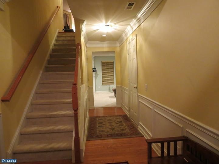 2nd image of 124 Hudson Dr