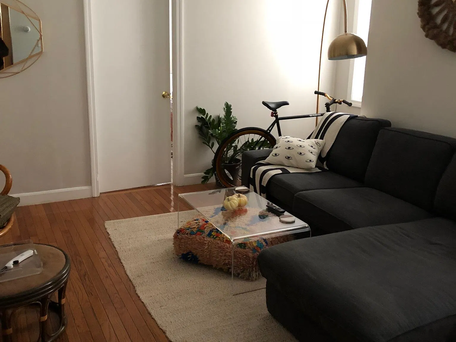 2 bed, $2,000 — Photo 2