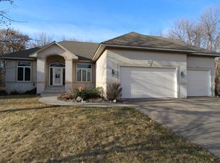15938 72nd Pl N, Maple Grove, MN 55311