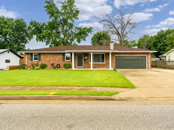 2574 Stratford Ln, Granite City, IL 62040