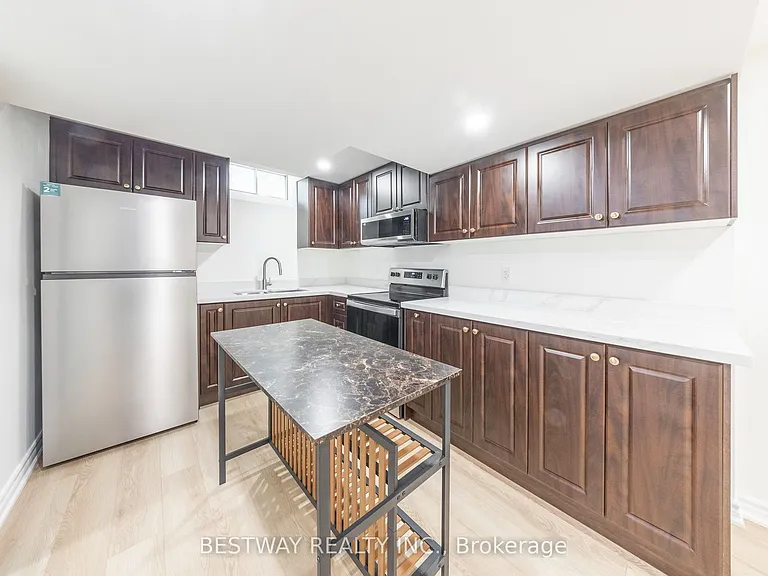 96 Kearney Dr #BASEMENT — Photo 5