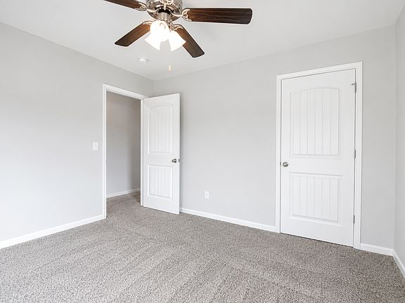 3rd image of 100 Rosegate Dr