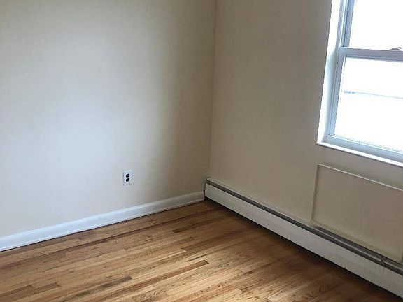 4th image of 60-18 75th St