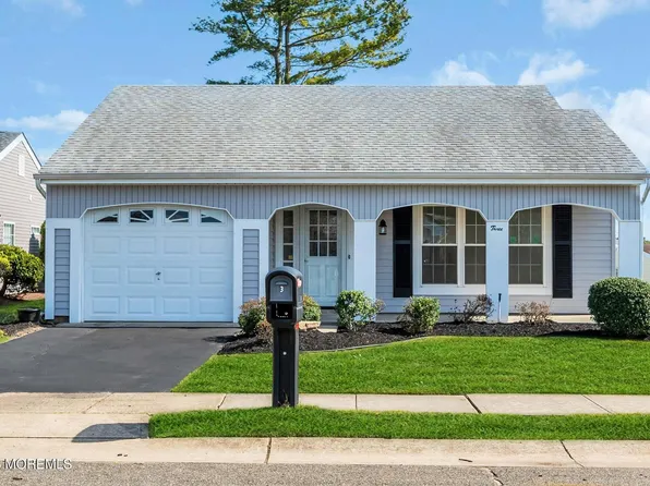 3 Gladstone Avenue, Manchester, NJ 08759