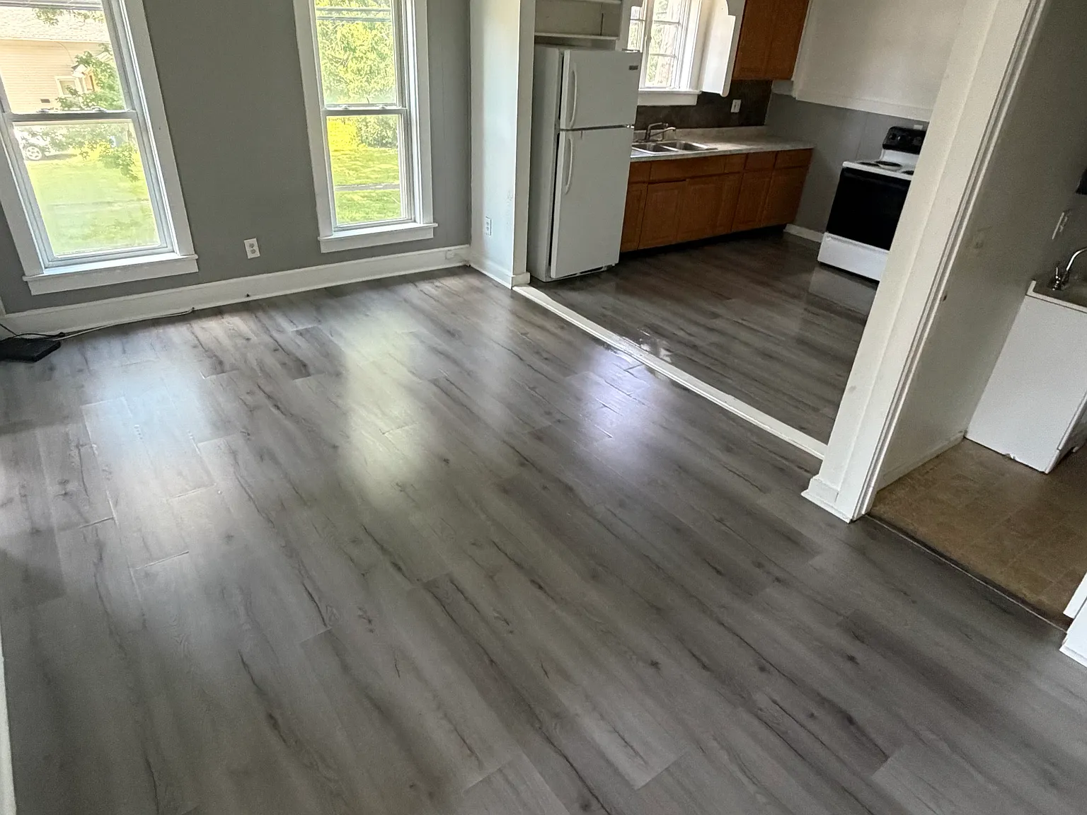 2 bed, 900 sqft, $1,100 — Photo 3