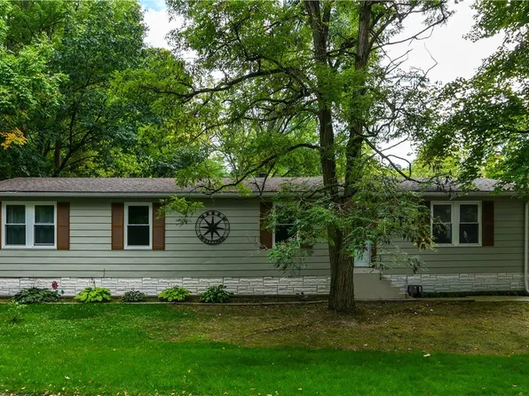 1 Cardinal Dr, Hiram, OH 44234