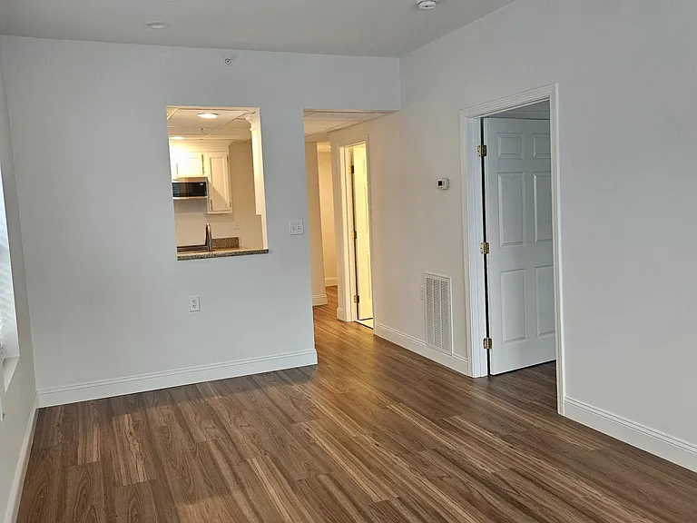 100C Danbury Rd #2K — Photo 7