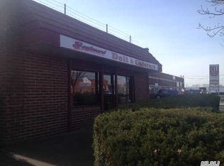 35 Allen Blvd, Farmingdale, NY 11735