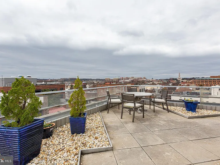 815 King St #3D — Photo 16