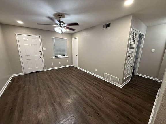 3rd image of 2522 Normont Cir #2522