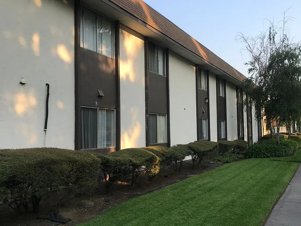 Fairfield Heights Apartments