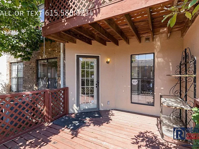 123 Villa View Ct — Photo 1