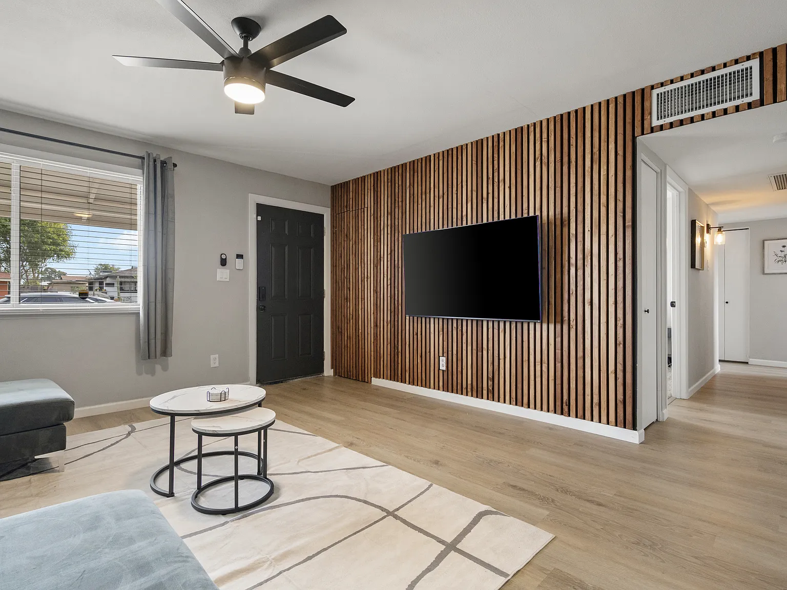 3 bed, $2,400 — Photo 4