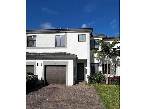 13644 SW 157th Ct Photo 1
