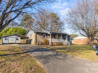 541 Sherwood Cir, Chester, SC 29706