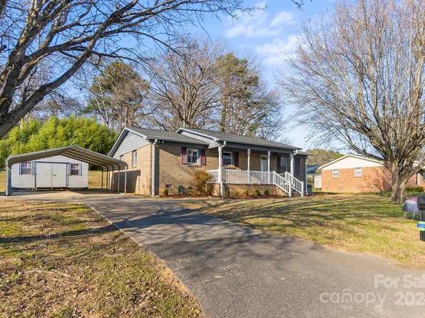 541 Sherwood Cir, Chester, SC 29706