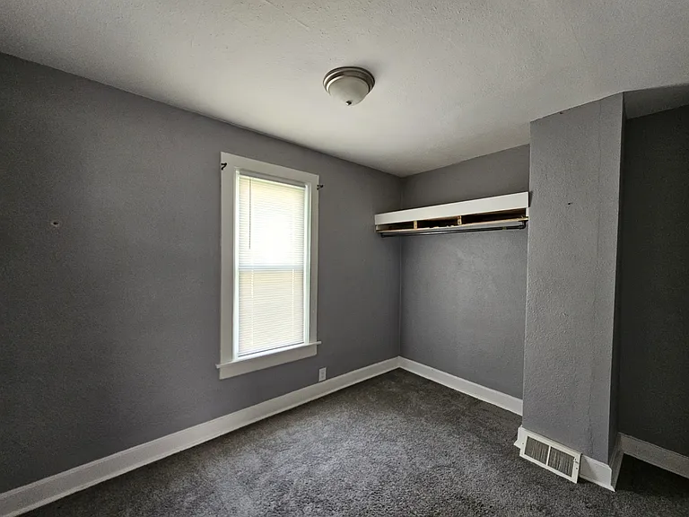 2227 W Cherry St — Photo 10