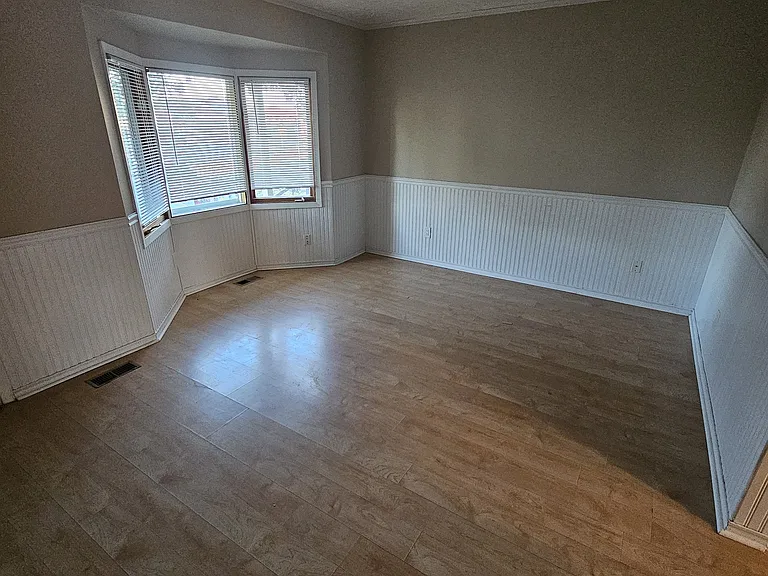 103 College Ct #D — Photo 32