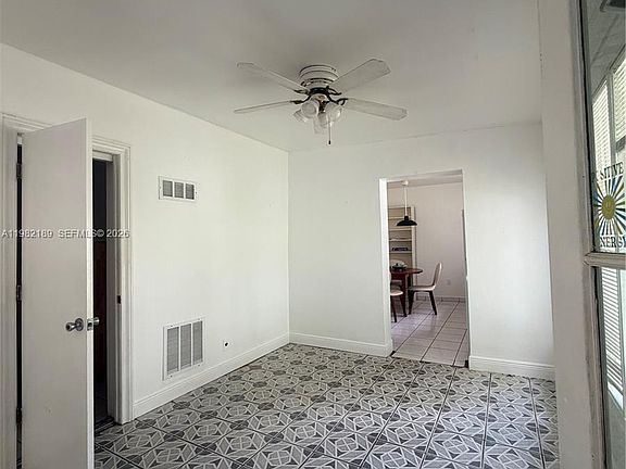 5th image of 1025 SW 12th St #2