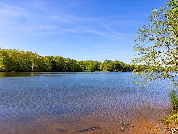 3rd image of 3776 Donavon Mill Cir