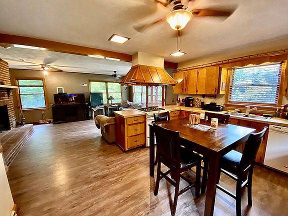 2nd image of 6928 Gatesland Dr