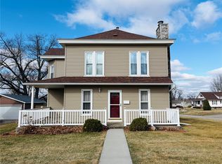 1612 7th Ave, Belle Plaine, IA 52208