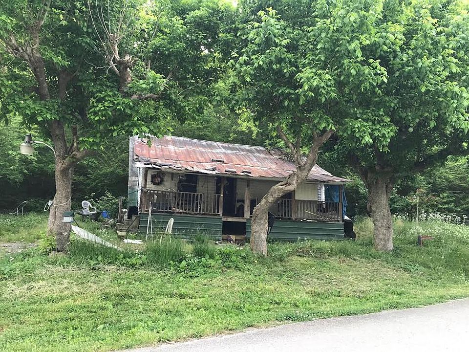 1st image of 511 Elm St #706