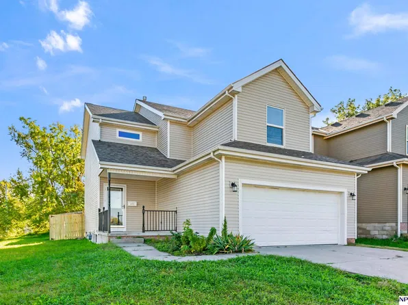 3723 N 65th St, Omaha, NE 68104