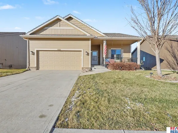 7332 N 167th St, Bennington, NE 68007
